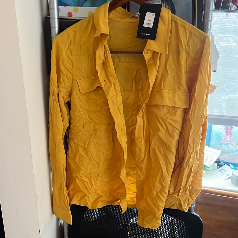 Brand new gold long sleeve blouse